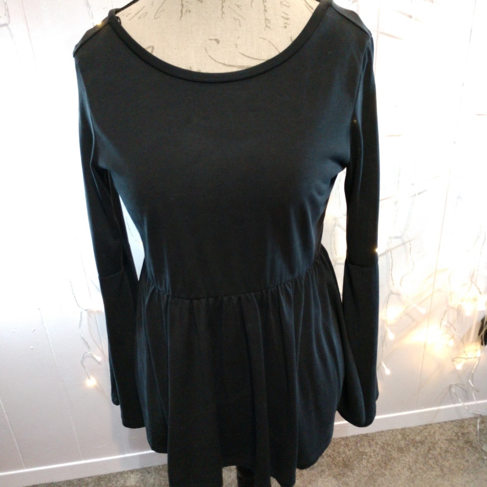 HYFVE Black Reversible Top